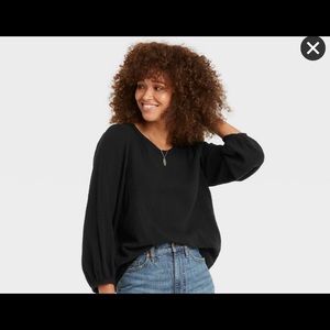 Brand new target 3/4 balloon sleeve adorable top - still available at target